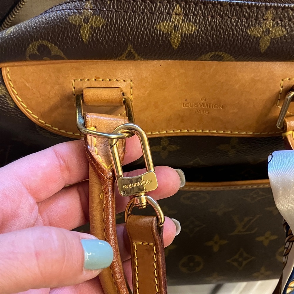 GORGEOUS Authentic Louis Vuitton Deauville with Authentic LV Crossbody Strap!! - Picture 9 of 12